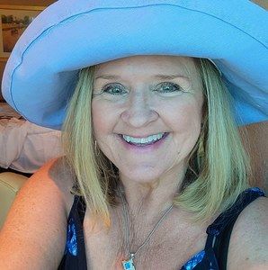 Meet your Posher, Linda